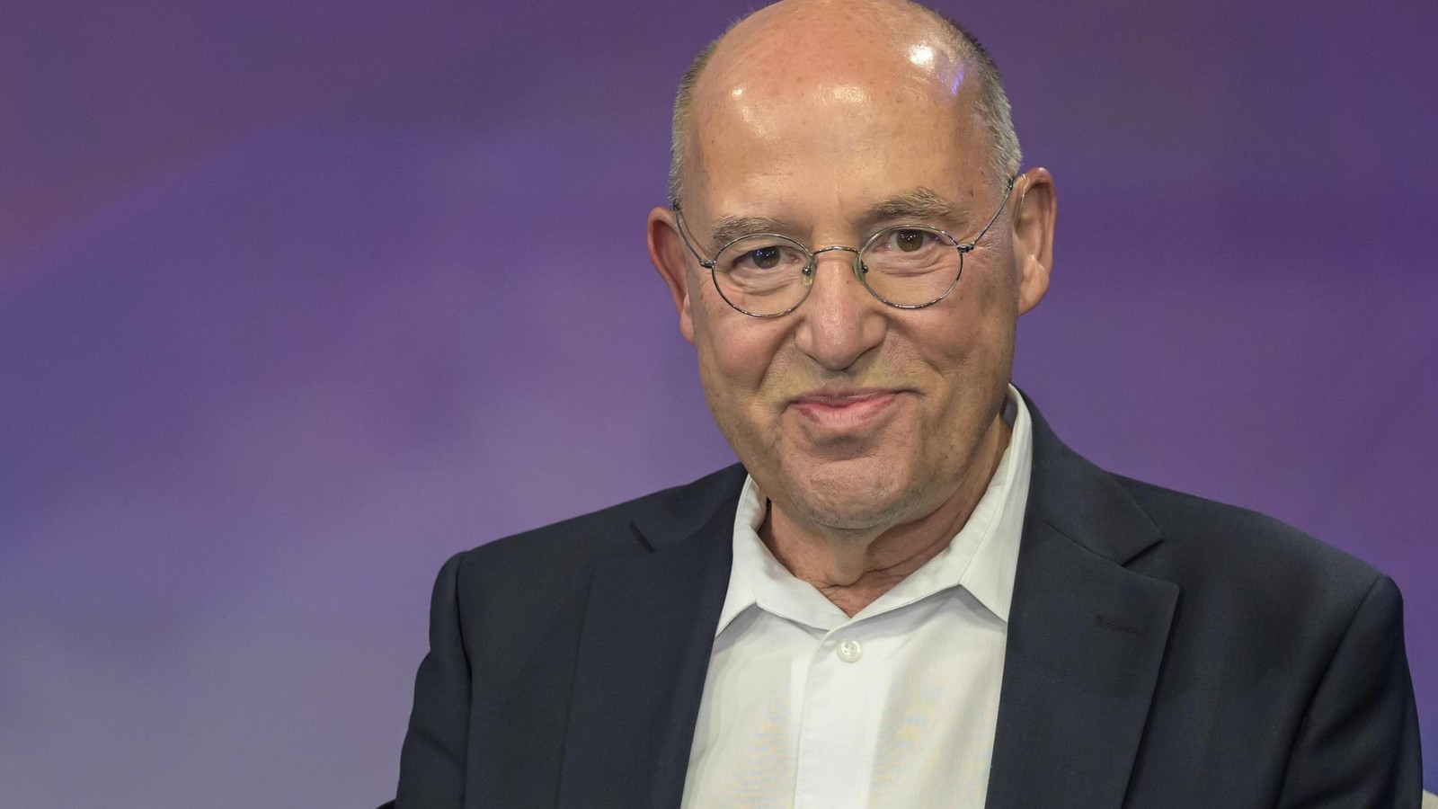 Gregor-Gysi-predigt-in-Heilig-Geist-Kirche-in-Westend