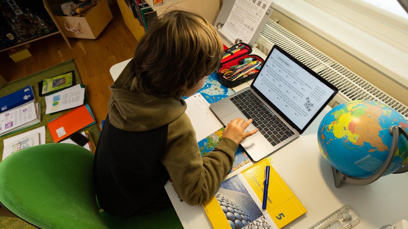 Wegen-Unwetterwarnung-Schulen-in-Dinslaken-gehen-in-den-Distanzunterricht