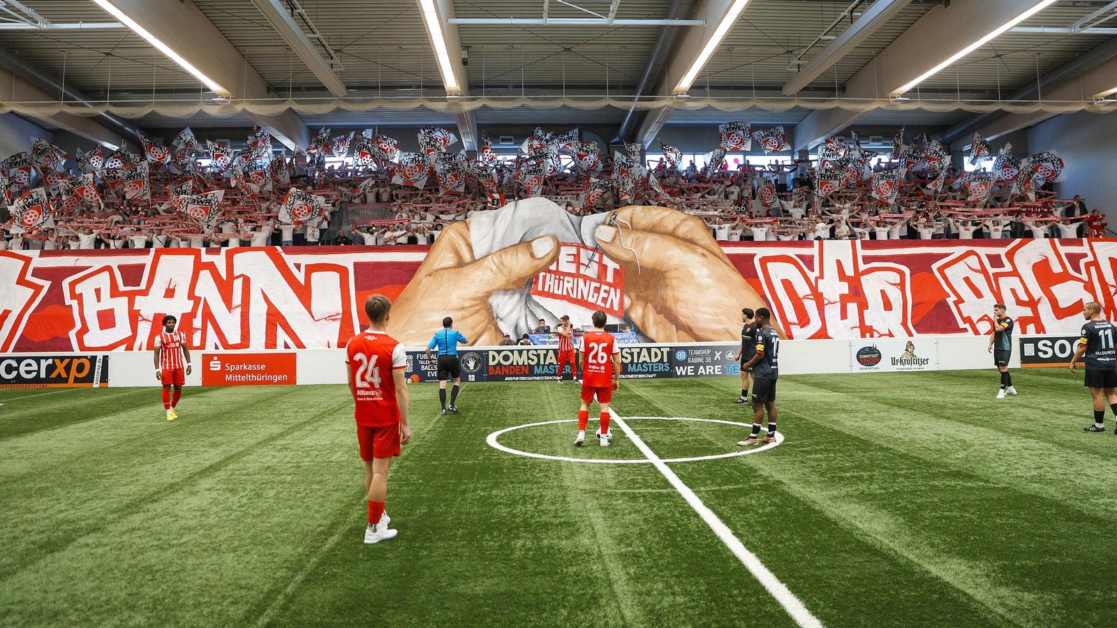 Die-Fans-sind-der-einzige-Gewinner-FC-Rot-Wei-entt-uscht-als-Mogelpackung-