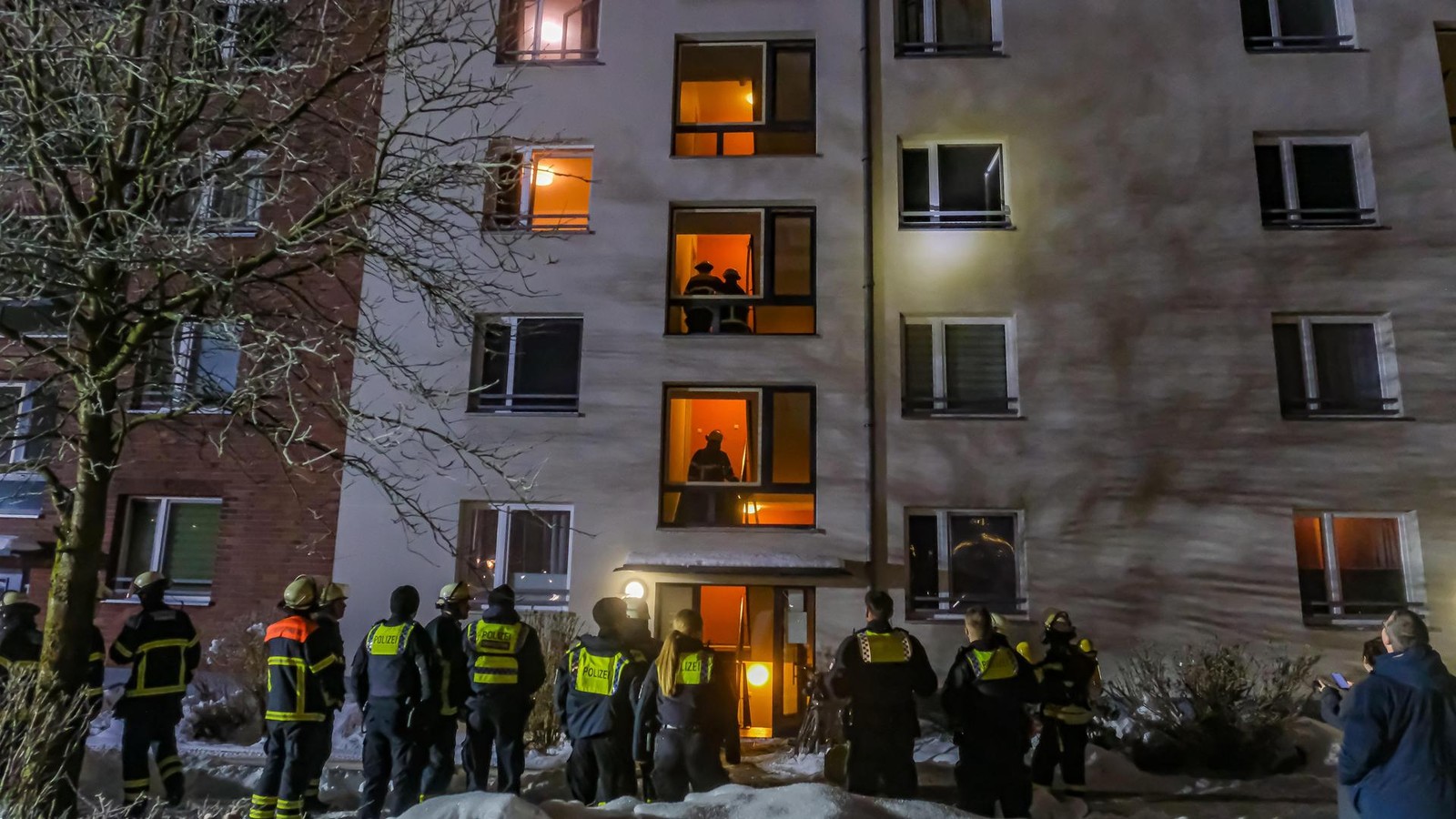 Feuer-in-Tonndorfer-Wohnung-der-Brandherd-steht-schon-fest