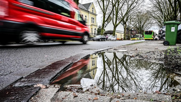 Weiße Straßen gegen Hitze-Inseln: Oberhausen wagt Test mit hellem Asphalt