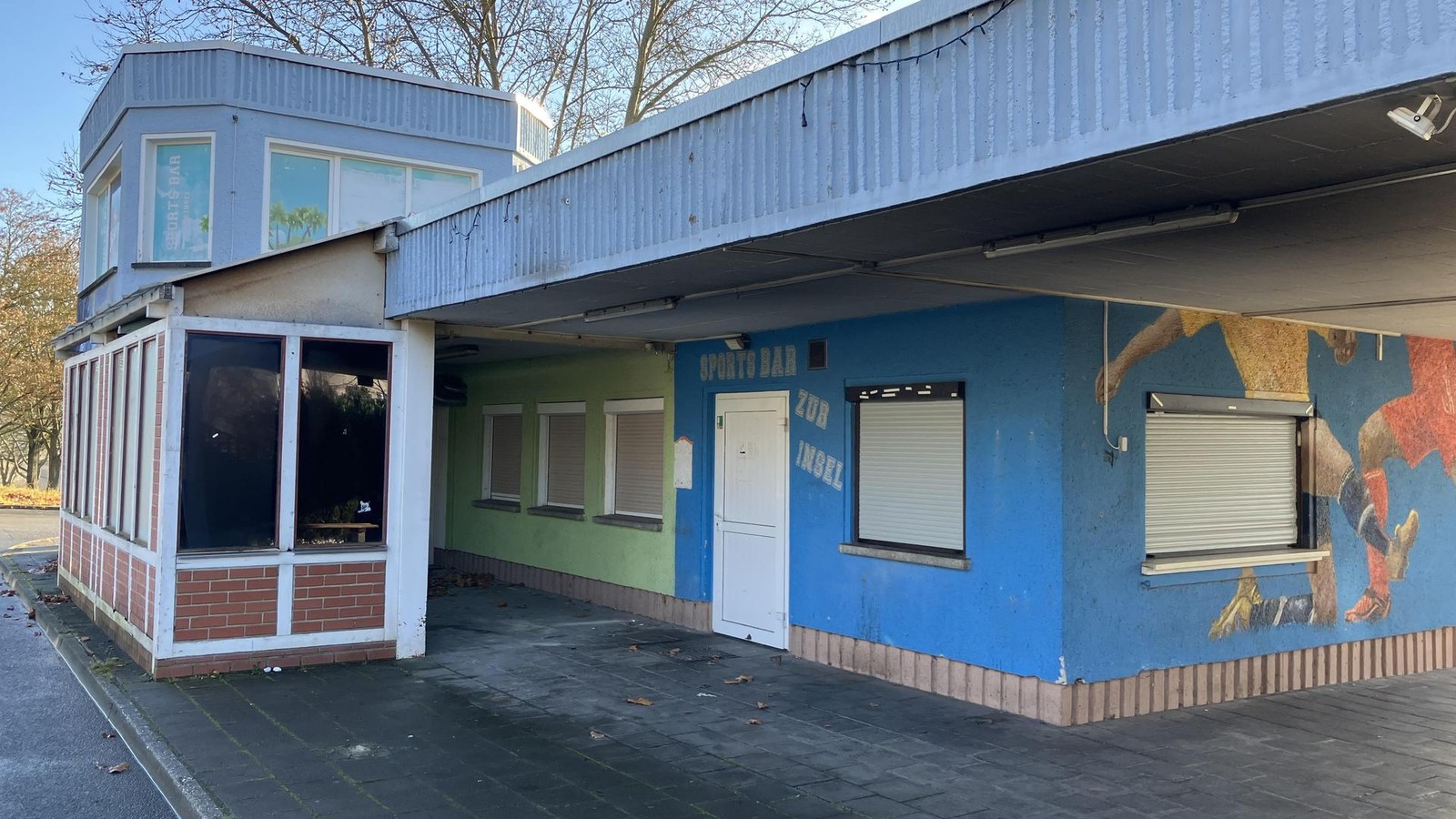 Diese-Pl-ne-hat-der-Nahverkehr-in-Jena-mit-einer-ehemaligen-Kneipe