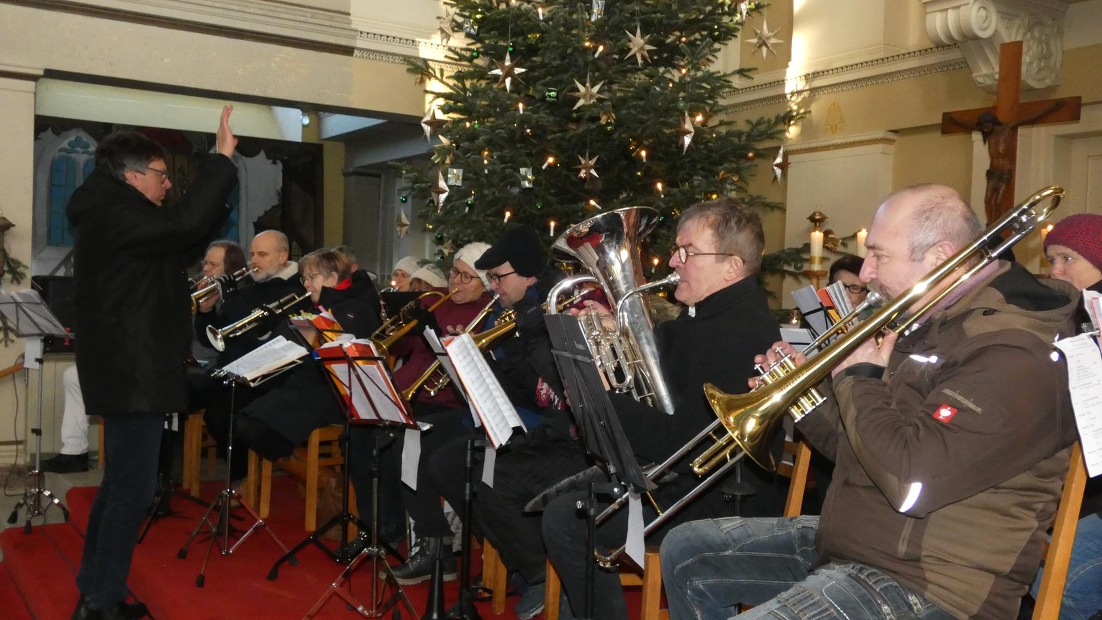 Neujahrskonzert-der-Posaunench-re-begeistert-80-Zuh-rer-in-Gehrens-Stadtkirche
