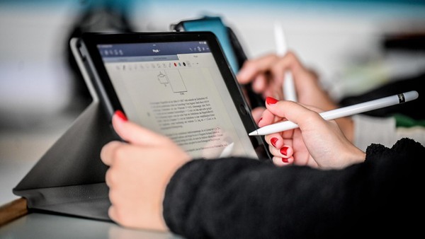 Eltern über Distanzunterricht wegen Glätte: „Kinder hätten in die Schule gehört“