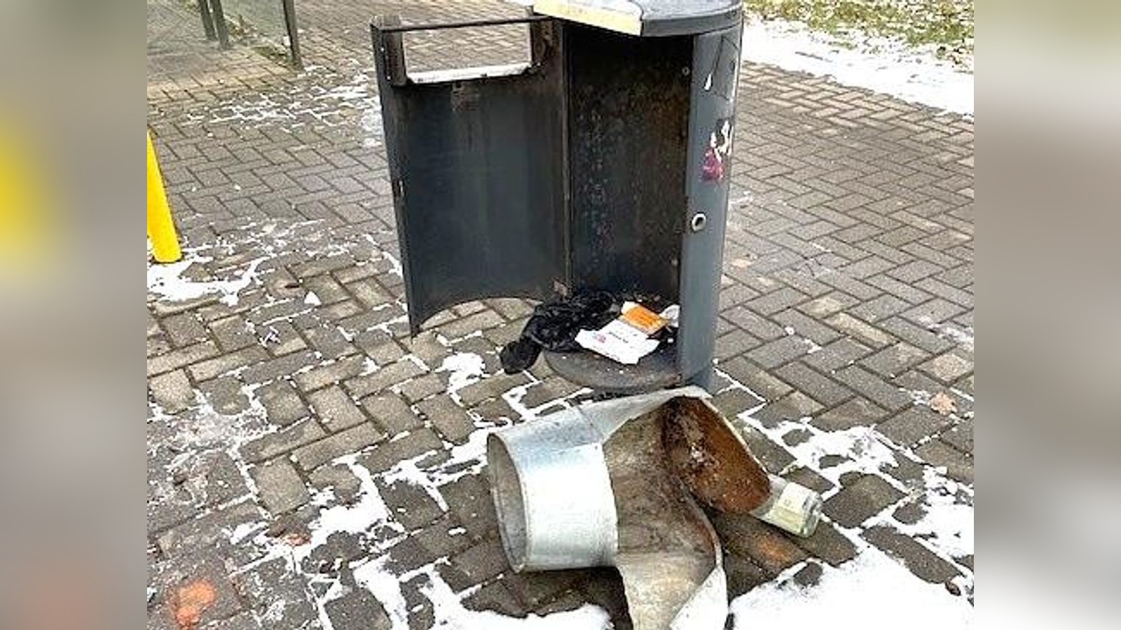 -Vandalismus-in-Gera-gro-wie-nie-Tausende-Euro-Schaden-durch-zerst-rte-Papierk-rbe
