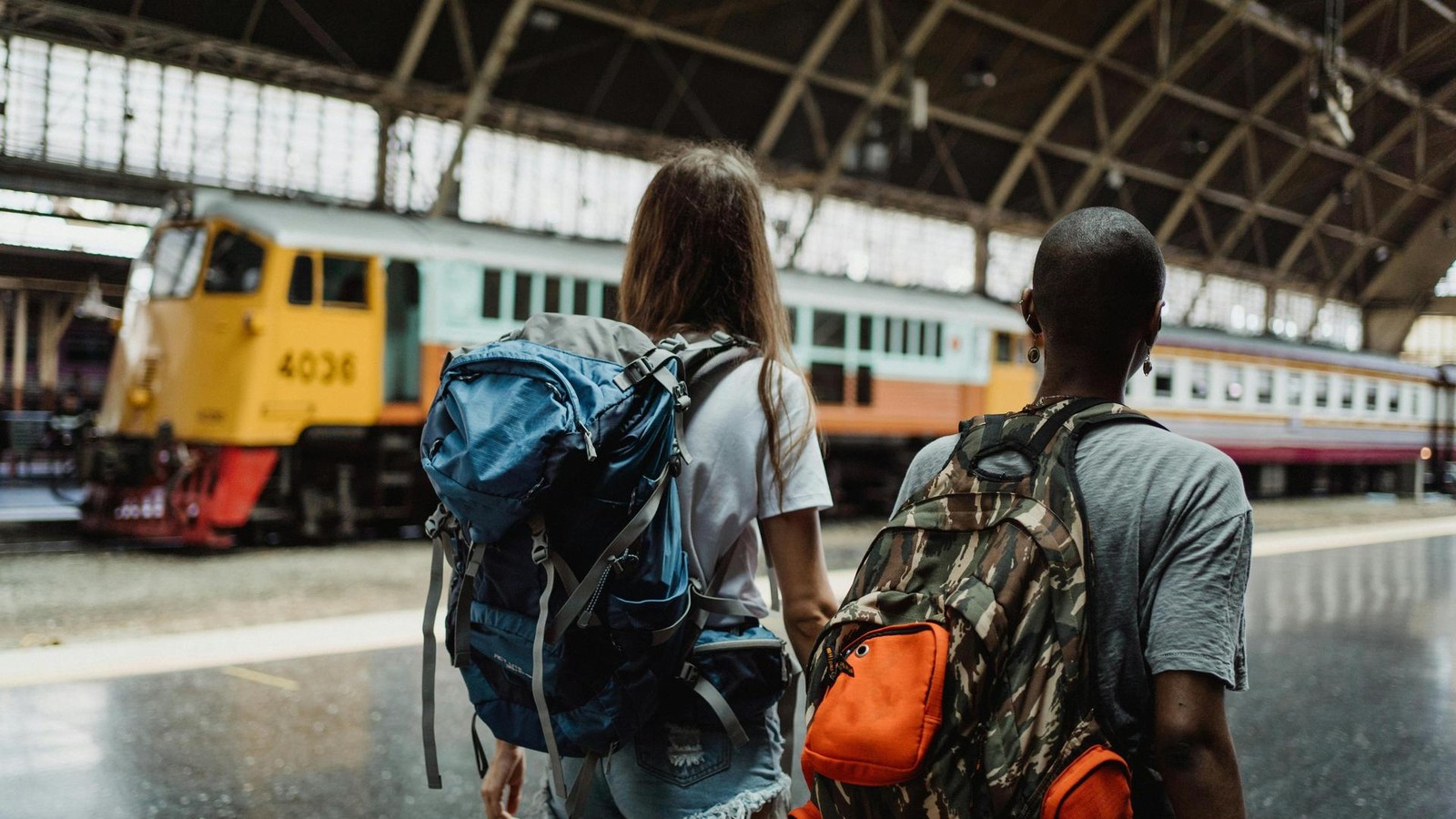 Mehr-Zeit-weniger-CO-Frauen-und-junge-Menschen-reisen-nachhaltiger