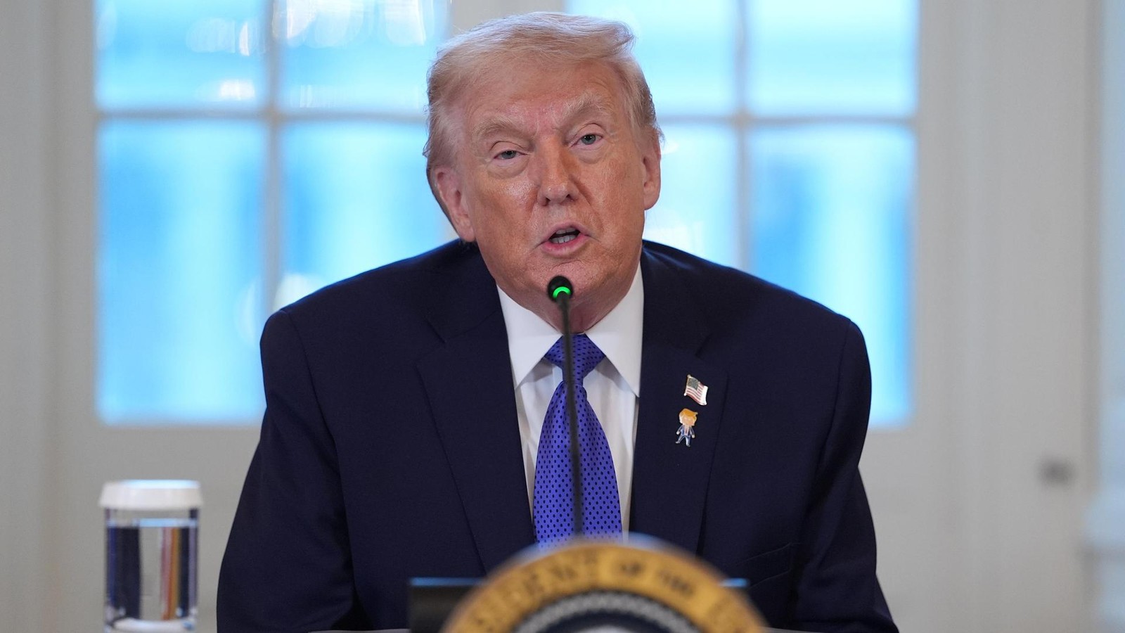 Wer-regiert-Venezuela-Trump-irritiert-mit-bizarrem-Post-in-Wikipedia-Optik