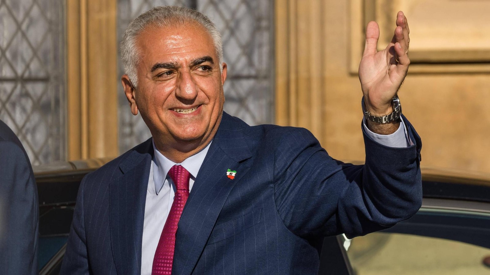 Trag-dien-Glamour-Parolen-Schillernder-Schah-Sohn-wird-zur-Iran-Hoffnung