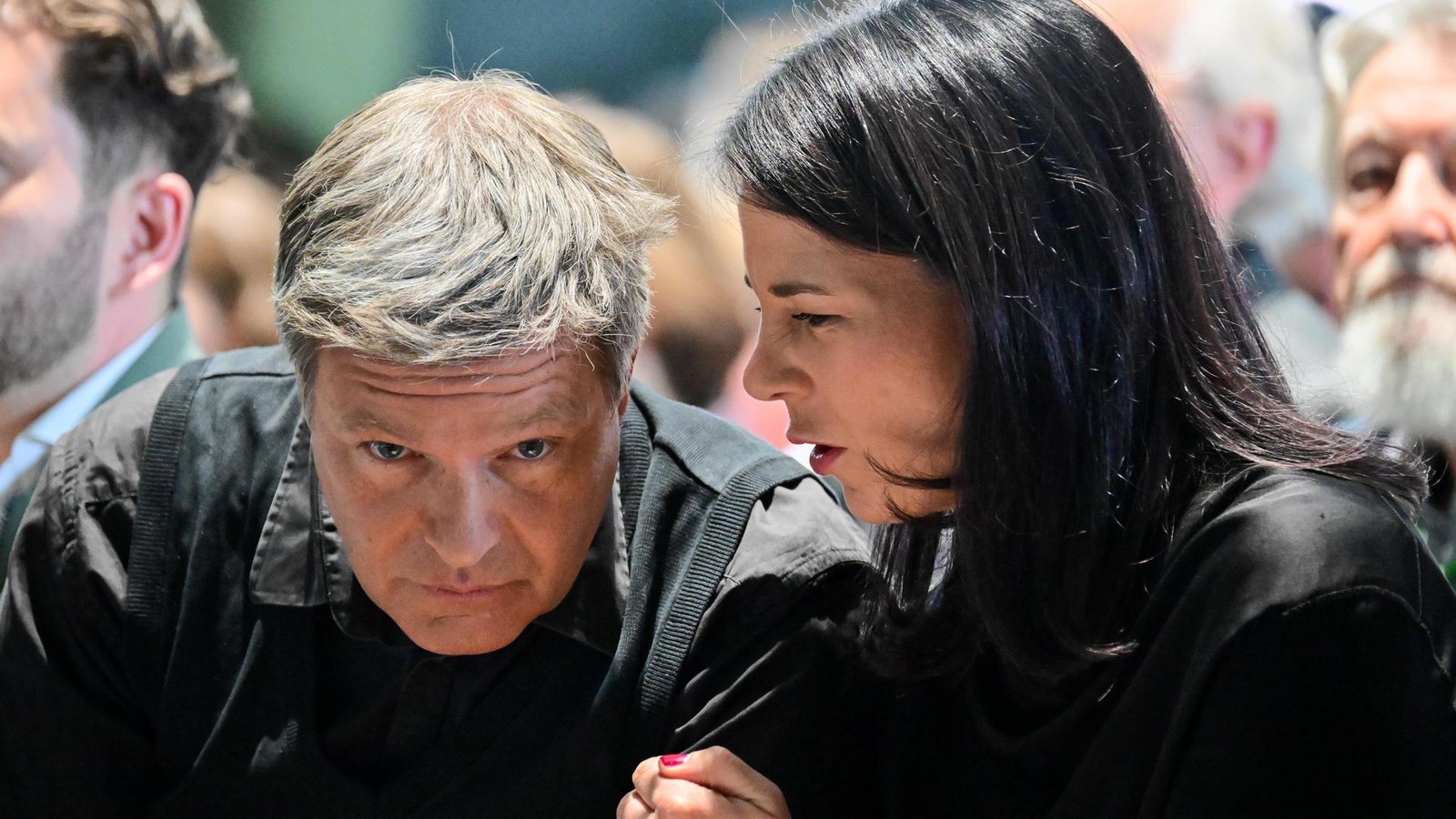 Satire-Gedicht-ber-Baerbock-und-Habeck-sorgt-f-r-Wirbel