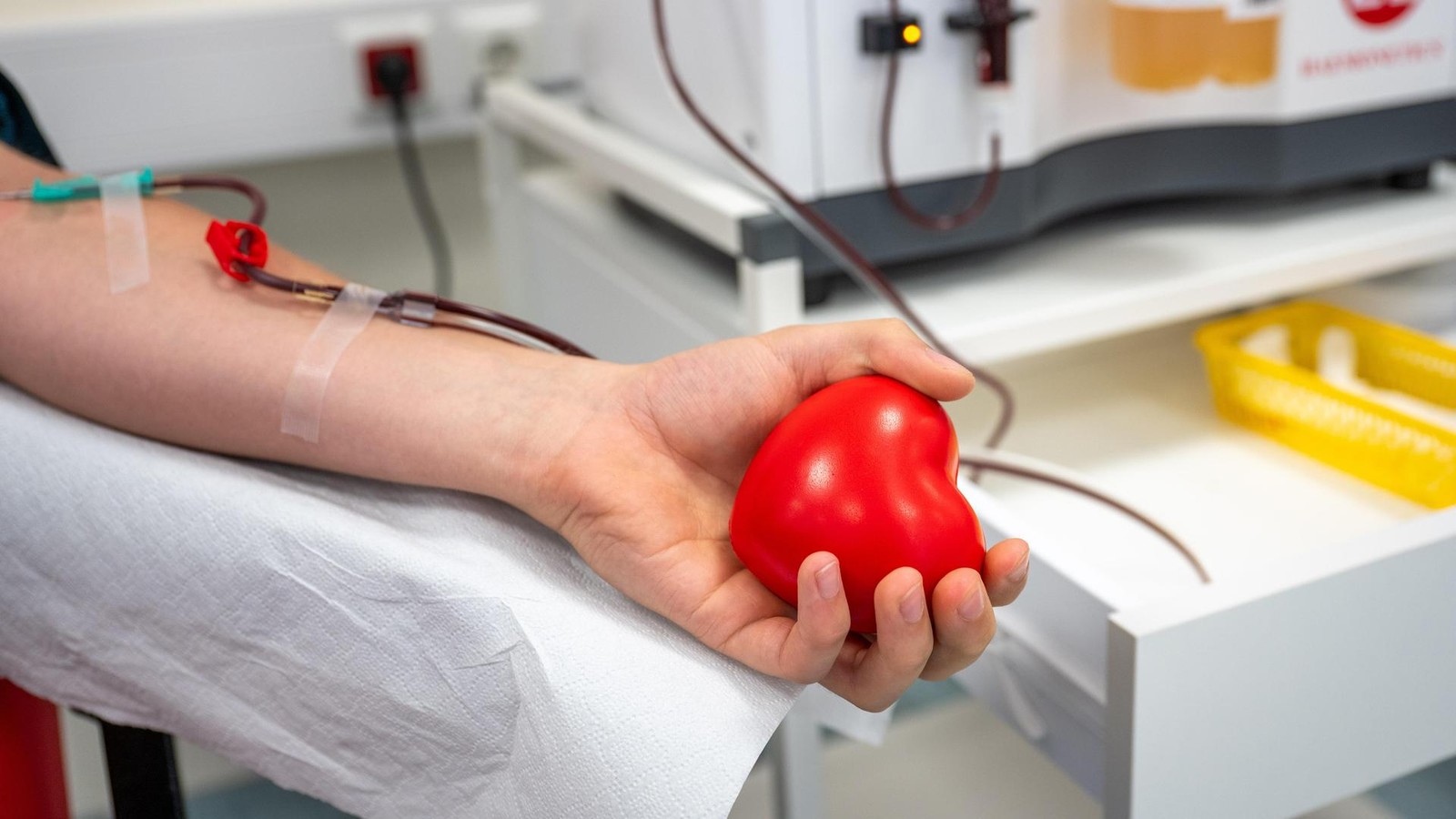 zu-wenig-blutreserven-in-th-ringen-klinikum-muss-geplante-eingriffe-verschieben