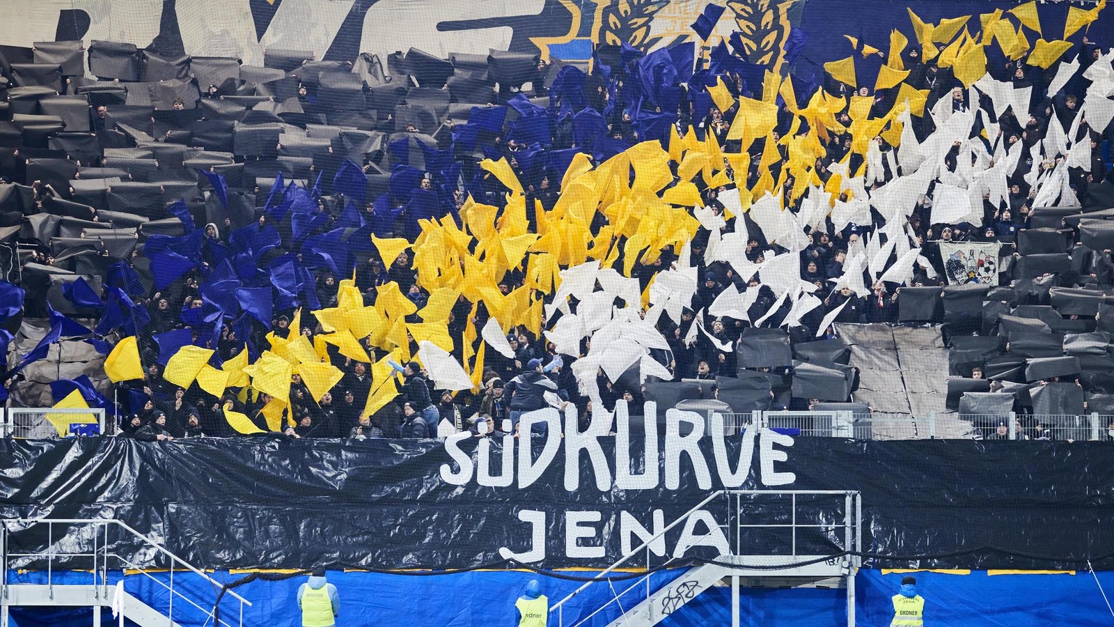 Streit-um-Hausrecht-in-Fu-ballarena-Jena-FC-Carl-Zeiss-Jena-zieht-Antrag-zur-ck