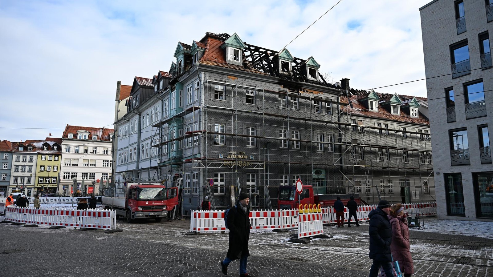 Silvester-Brand-Eckhaus-am-Domplatz-muss-abgerissen-werden