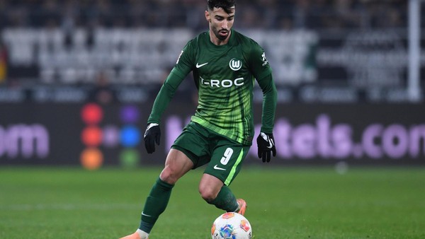 Nach Skandal beim Afrika-Cup: Amoura wieder in Wolfsburg und auch gleich im Kader