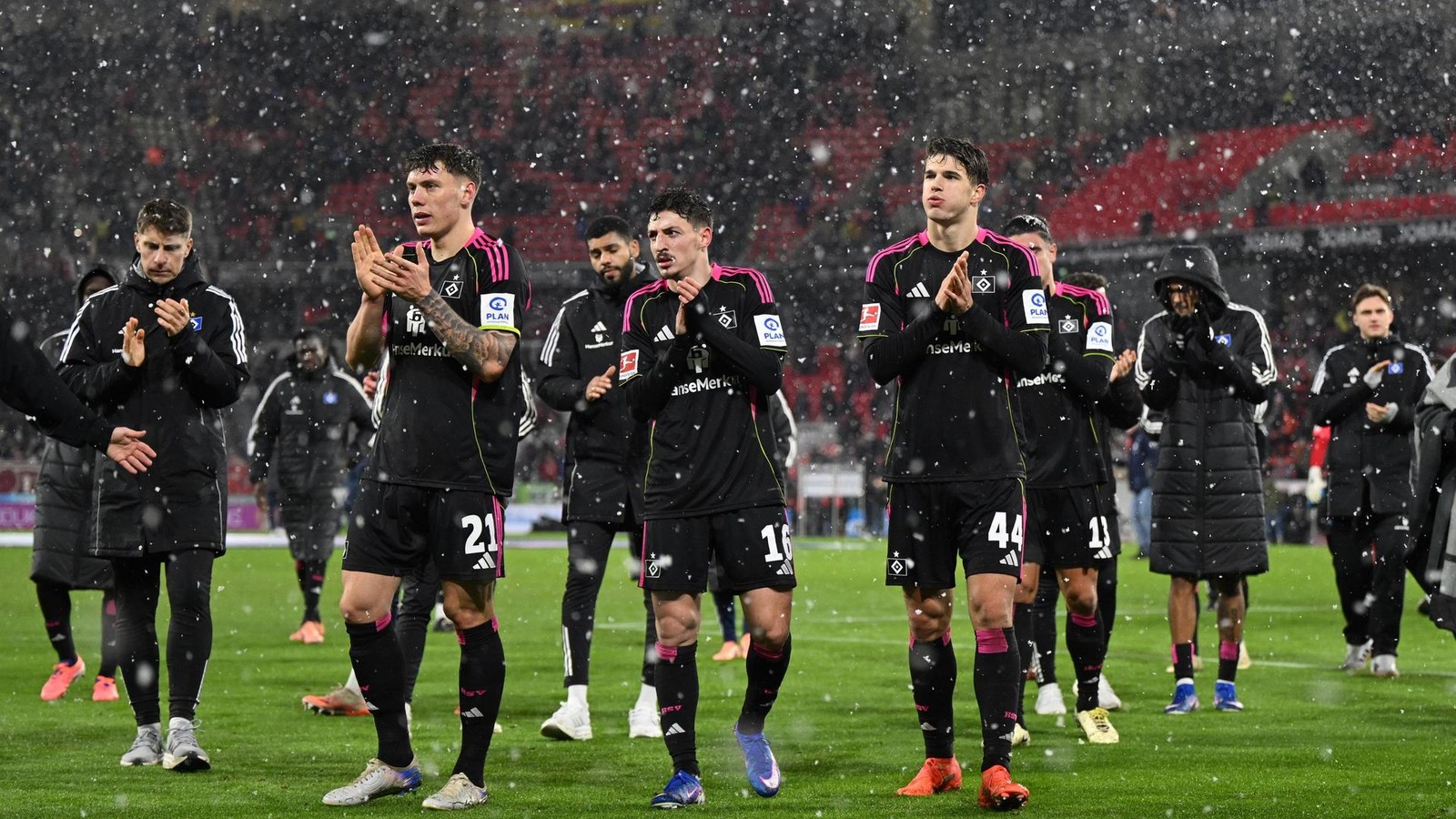 HSV-Heimspiel-gegen-Bayer-Leverkusen-f-llt-aus