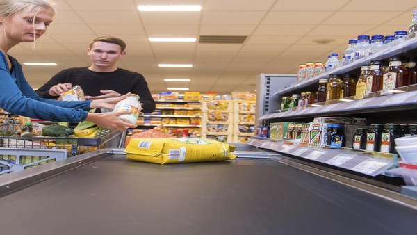 Anti-Schnaps-Appell an Supermärkte: Politiker fordern alkoholfreie Kassen