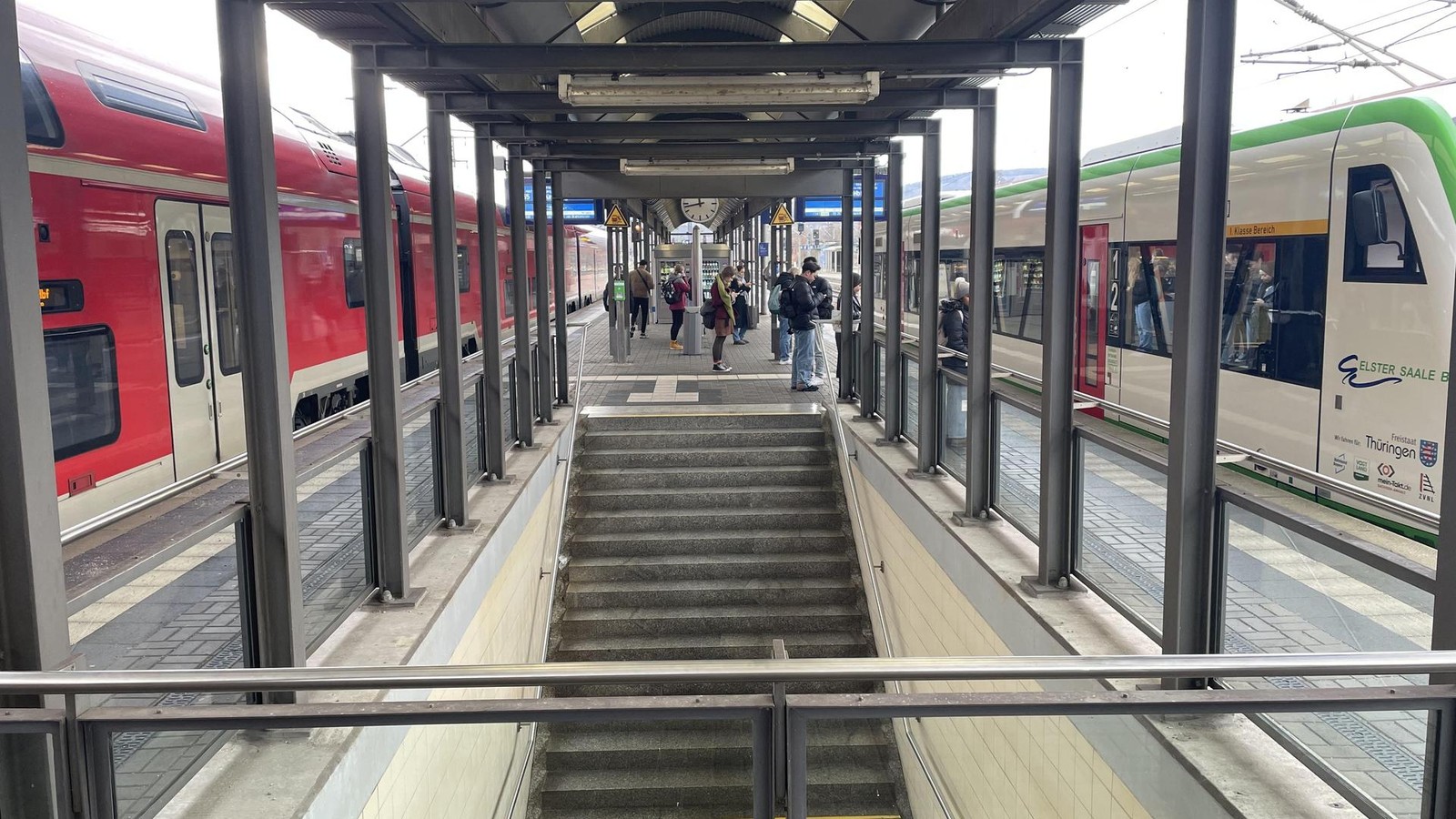 Die-Abendnachrichten-f-r-den-Kreis-Saalfeld-Rudolstadt-am-Mittwoch