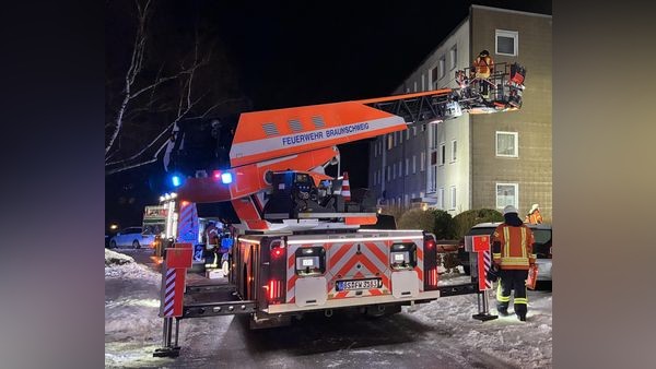 Küchenbrand in Braunschweig: Nachbarn hören Warnmelder und retten Frau das Leben