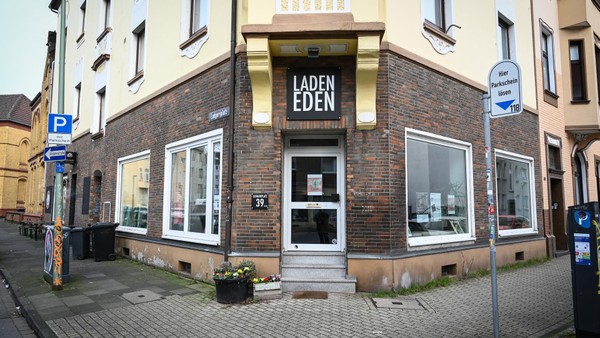 „Himmlische Musik“: Singer-Songwriterin bietet internationale Songs