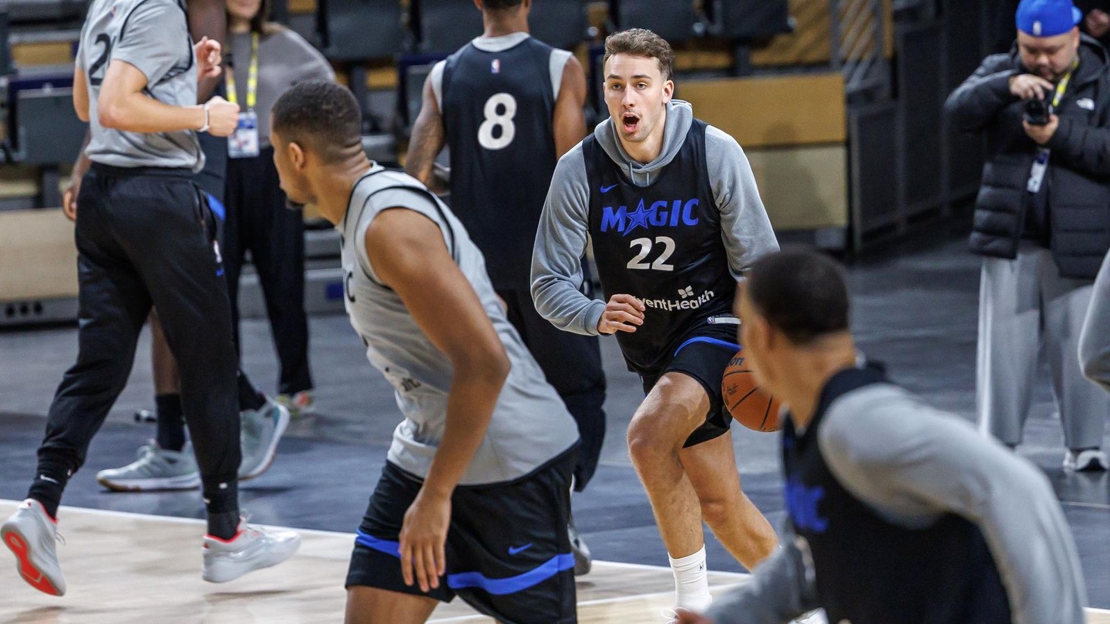 Berlin-Game-der-NBA-Wo-man-die-Wagner-Br-der-heute-live-im-TV-sieht