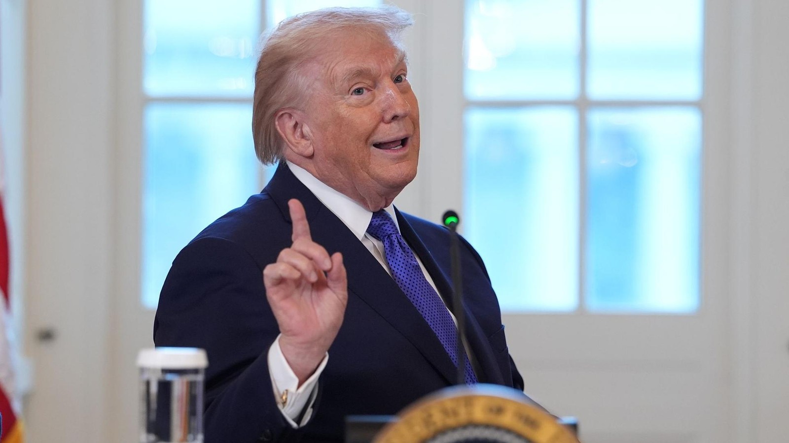 Vor-Deutschland-Spiel-Mehr-Sicherheitskontrollen-bei-Handball-EM-wegen-Trump