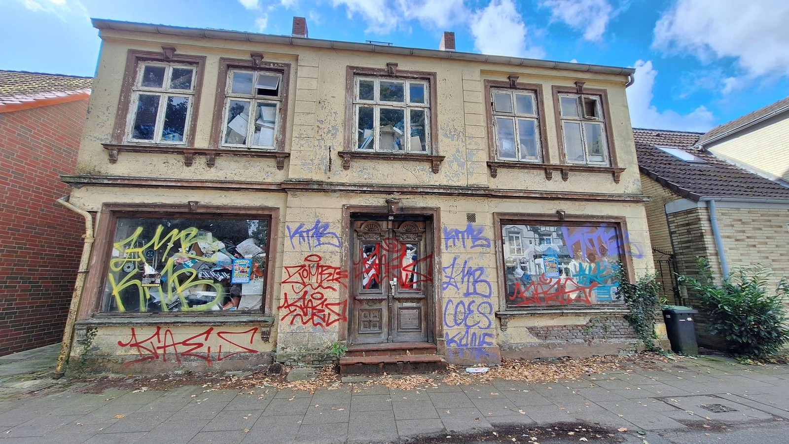 Messie-Haus-in-Pinneberg-Immobilienfirma-stoppt-Verkauf-des-Schandflecks