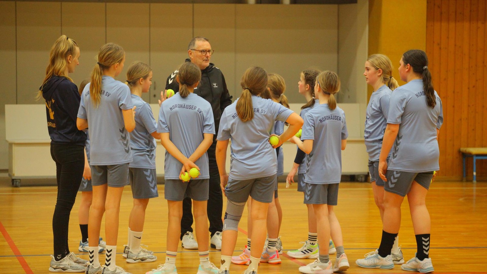 Ex-Handballnationaltrainer-Leukefeld-Nordhausen-verschenkt-zu-viel-Potenzial-mit-Video-
