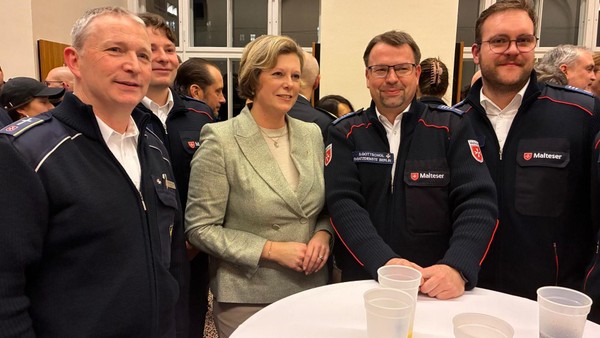 Stromausfall: Seibeld dankt Helfern für ihren Einsatz – und Wegner plant Großes