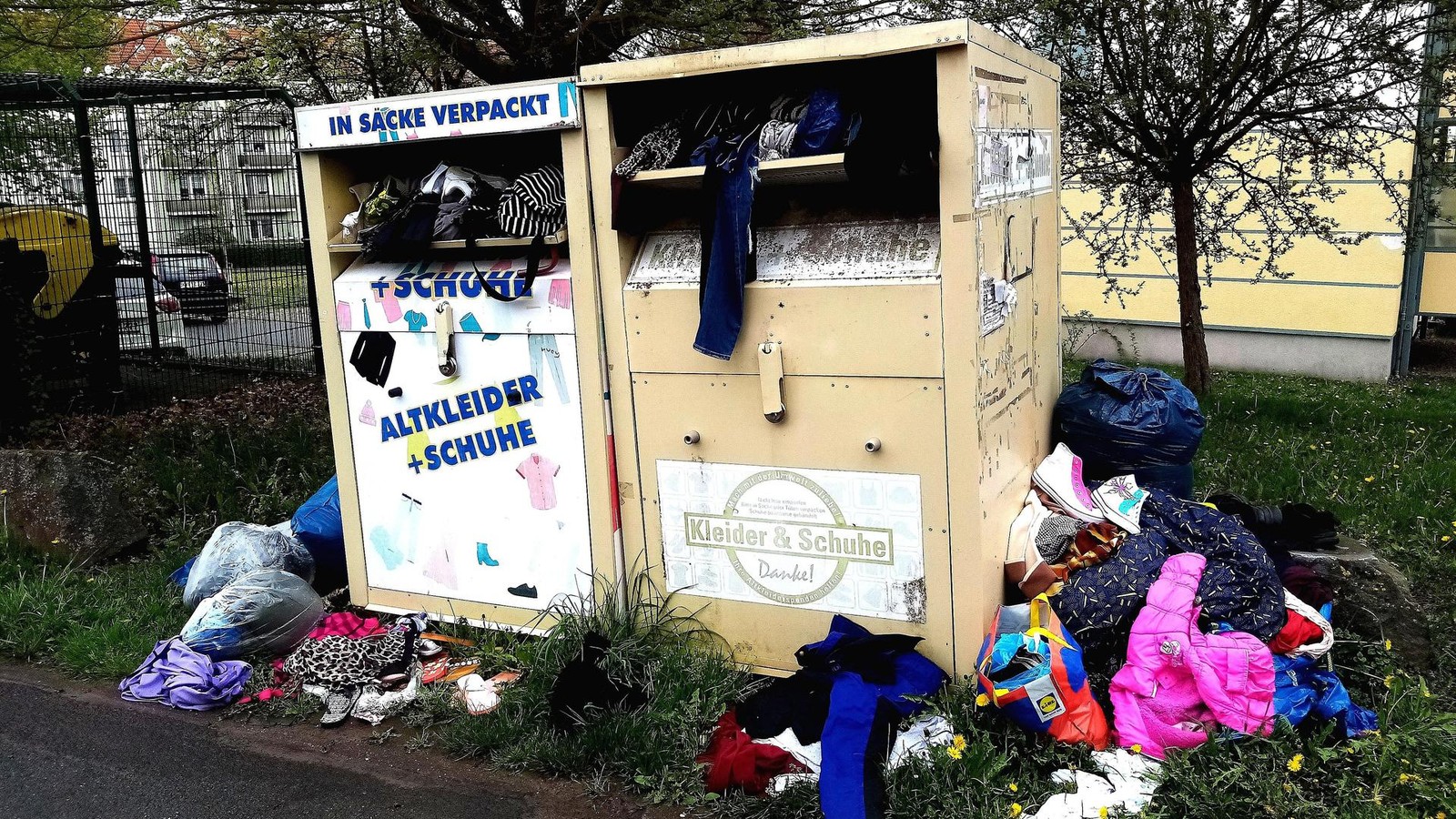 Sondershausen-k-ndigt-Alttextilienvertrag-Container-werden-entfernt