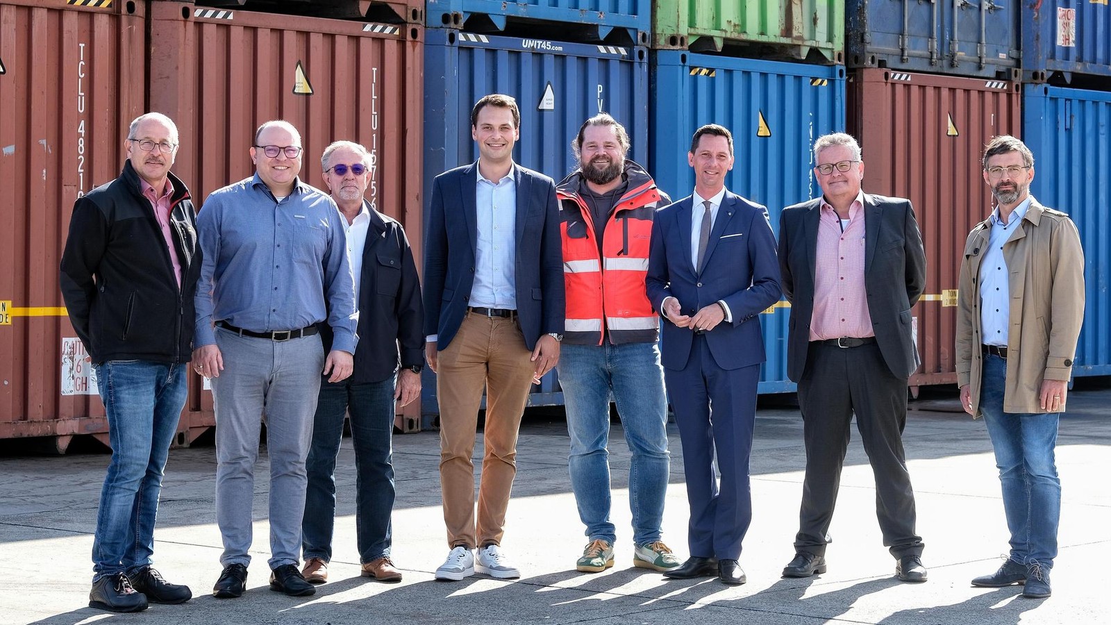 Neue-Zugverbindung-Autos-Stahl-und-Textilien-von-Kreuztal-bis-zum-Bosporus