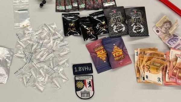 Dreist oder Effizient? Dealer werben jetzt mit Flyern für Drogenlieferungen