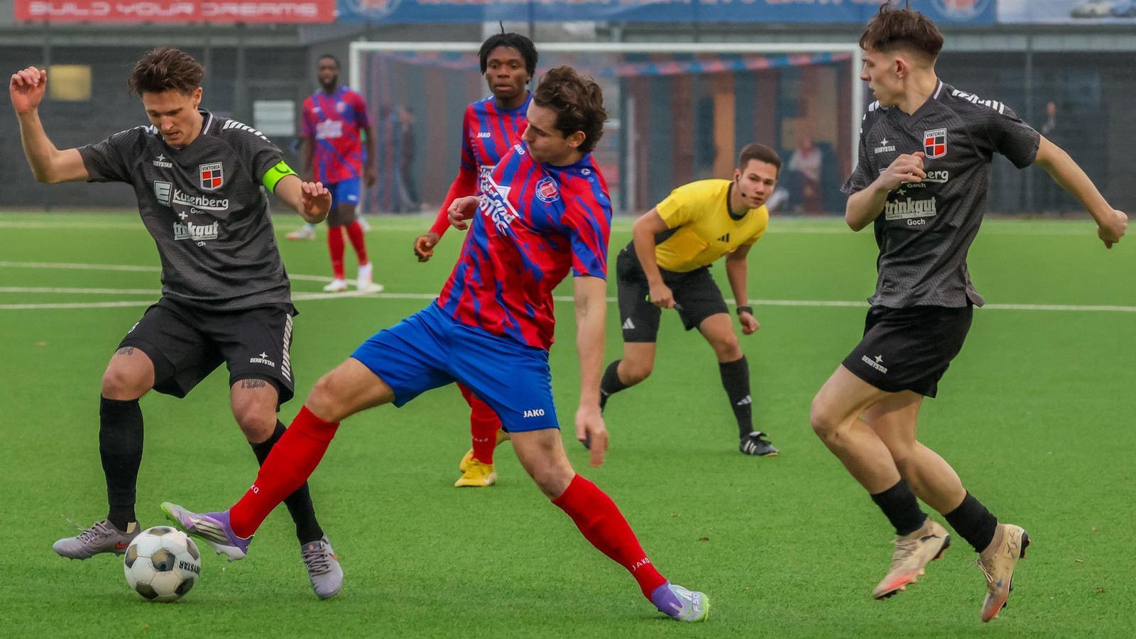 1-FC-Lintfort-Neuer-Offensivspieler-aus-Kanada-macht-f-r-R-ckrunde-Mut