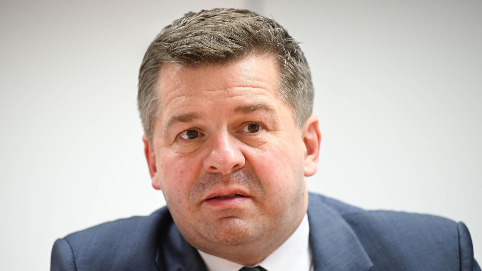 Gegenleistung-f-rs-B-rgergeld-CDU-Politiker-fordert-B-rgerarbeit-f-r-alle