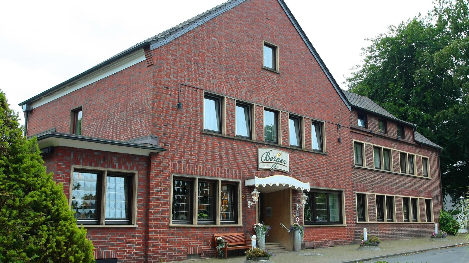 Das-Men-karussell-dreht-sich-Wer-in-Bottrop-bei-der-Gastro-Aktion-dabei-ist