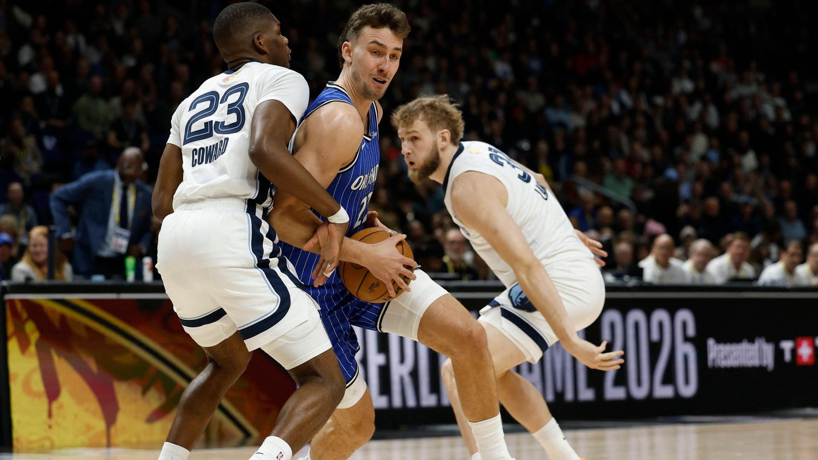 NBA-Spiel-in-Berlin-Ein-zauberhafter-Abend-f-r-die-Wagners