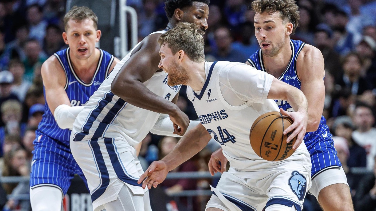 Star-Auflauf-beim-NBA-Spiel-in-Berlin-Diese-Promis-waren-dabei