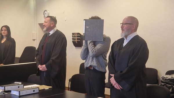 Schädel eingeschlagen: Hamburgerin liegt seit zwei Jahren im Wachkoma