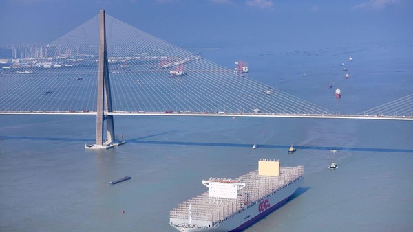 Containerriese kommt erstmals nach Hamburg – schlechte Nachricht für Aida-Fans