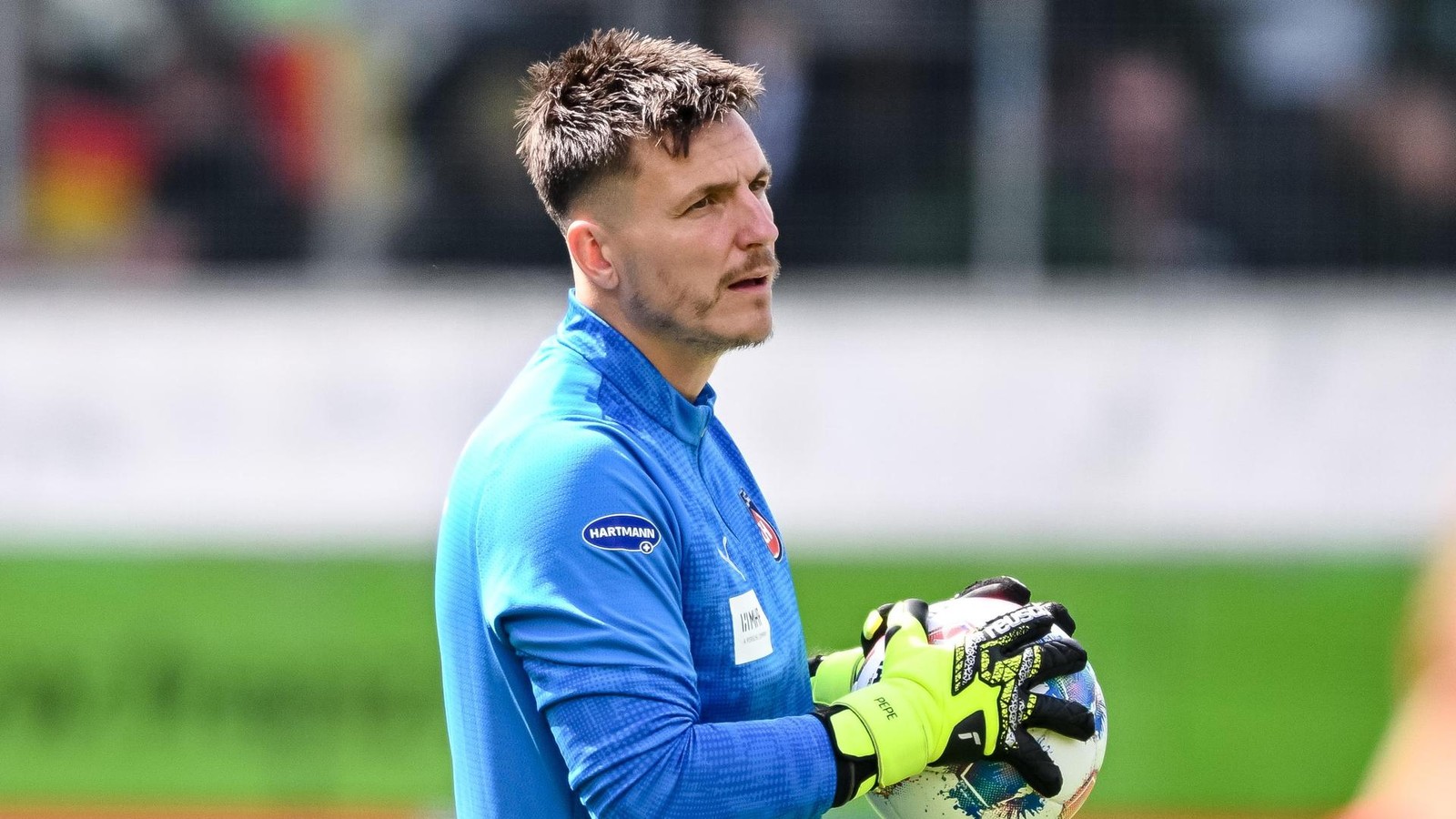 Medizinchecks-laufen-M-ller-f-r-Heekeren-Schalke-wechselt-den-Ersatztorwart