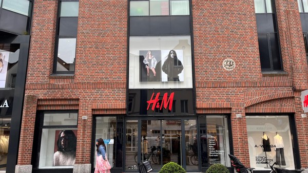 H&M in Bergedorf verkürzt seine Öffnungszeiten