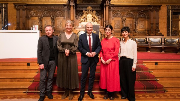 Wenn der Bürgermeister zum Literaturabend in das Hamburger Rathaus lädt