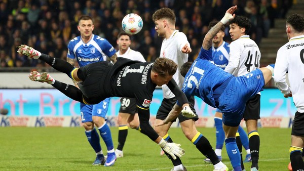 Chancenlos: So schwach wie gegen Magdeburg war Eintracht lange nicht mehr