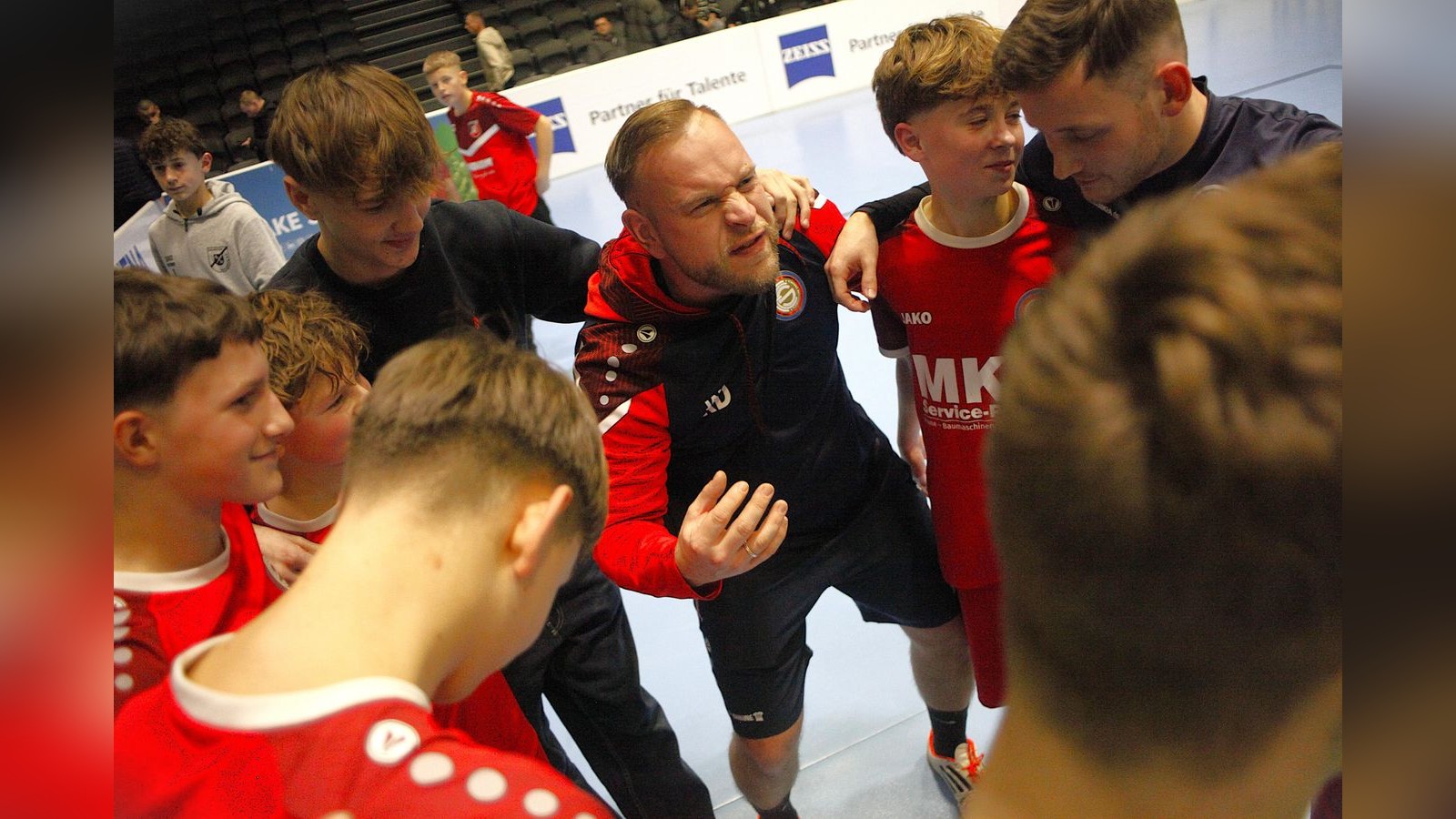 Die-K-nige-des-FC-Saalfeld-Wenn-sich-der-kleinste-Kader-f-r-das-Schnieke-Turnier-qualifiziert