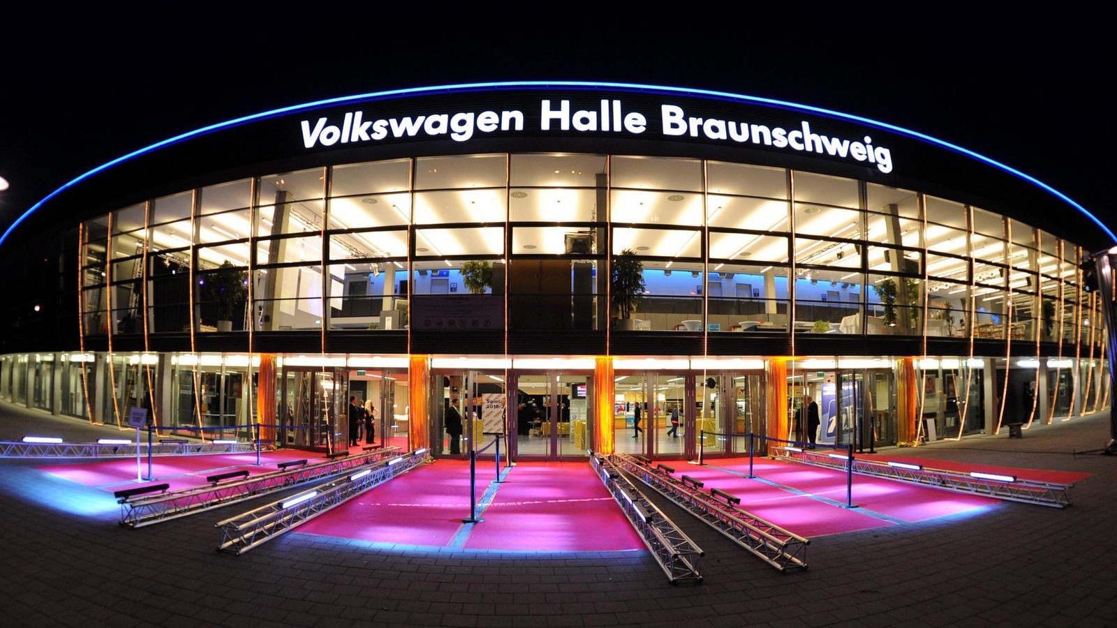 VW-Halle-Braunschweig-Ausverkaufte-Show-f-llt-aus-Umtausch-von-6000-Tickets-l-uft