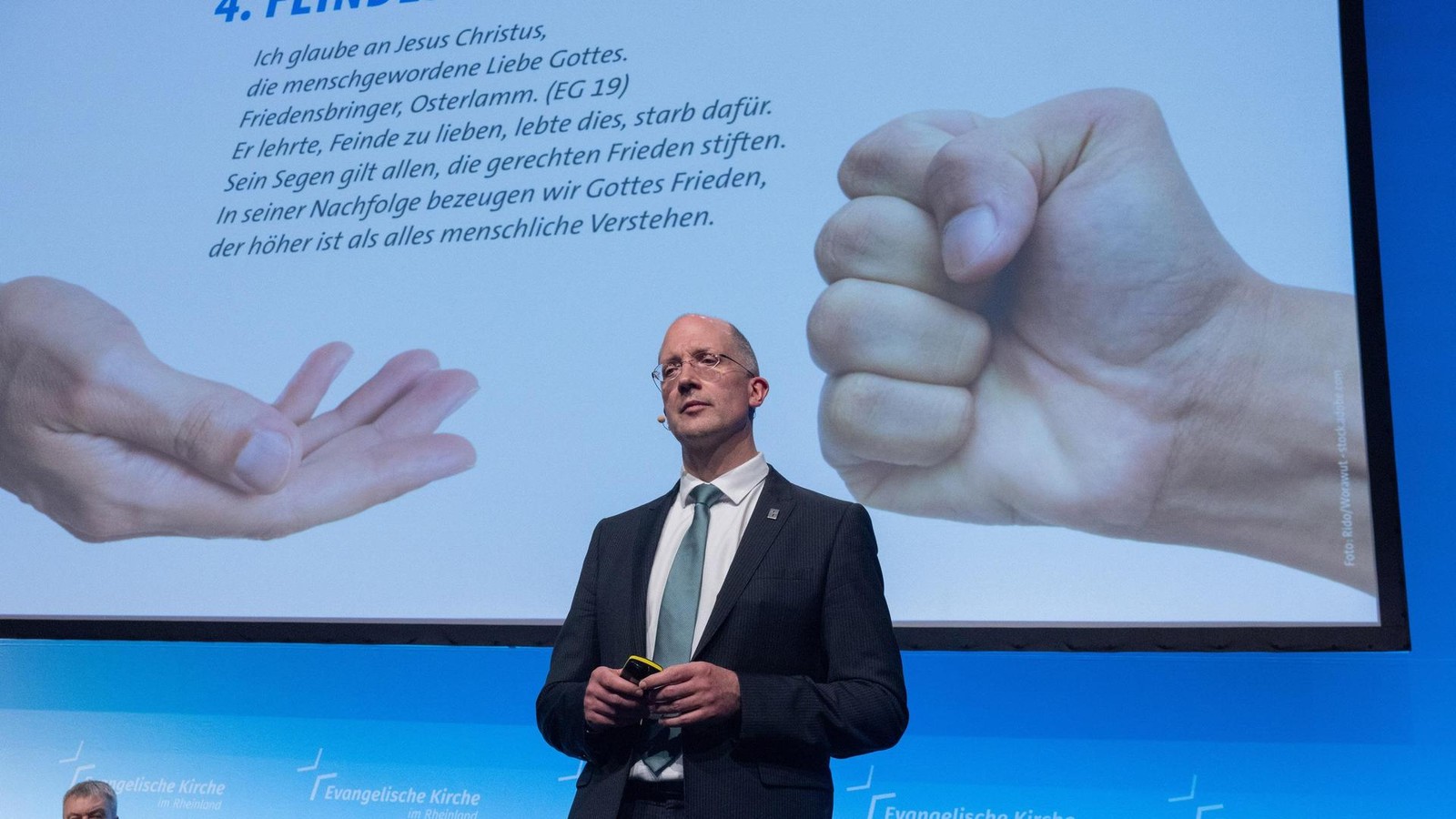 Aufr-stungsdebatte-Pr-ses-Thorsten-Latzel-geht-auf-Distanz-zur-EKD