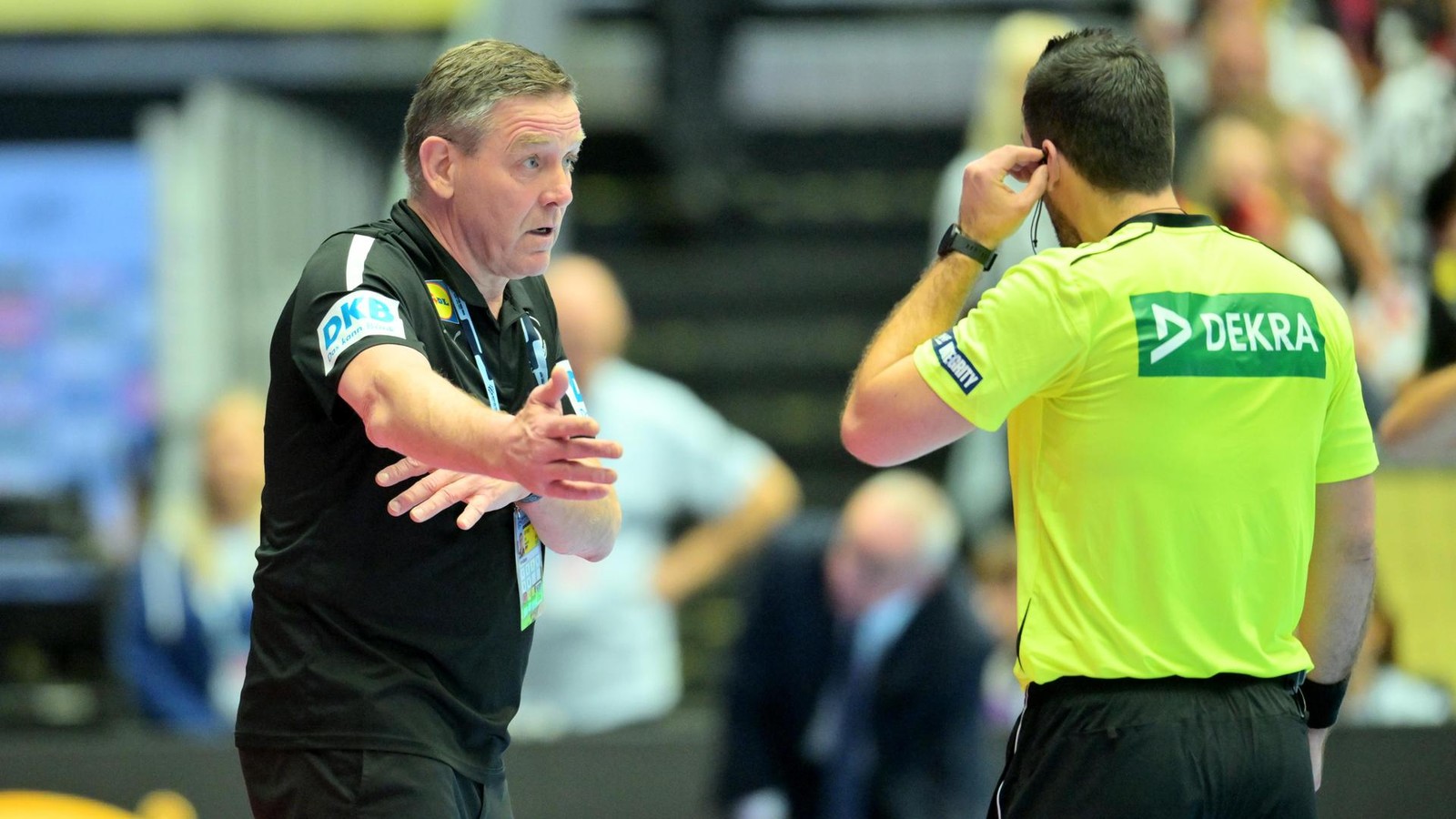 Irrer-Timeout-Fauxpas-bei-Handball-EM-Ich-hatte-Angst-und-habe-eher-gezockt-