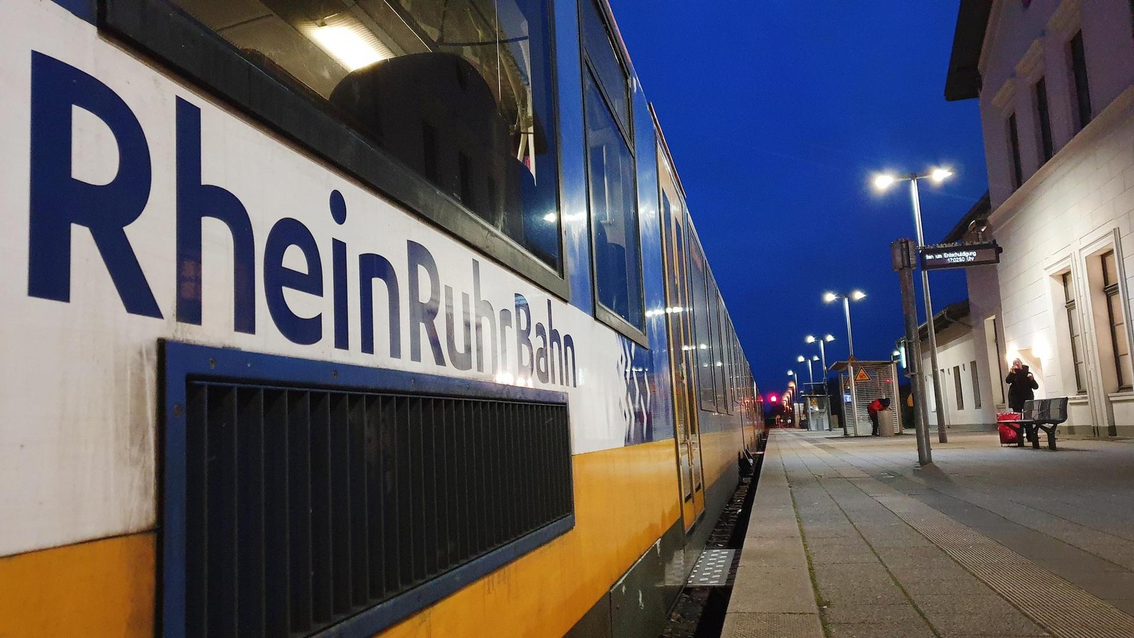 RE10-Desaster-RheinRuhrBahn-kassiert-zweite-Abmahnung-vom-VRR