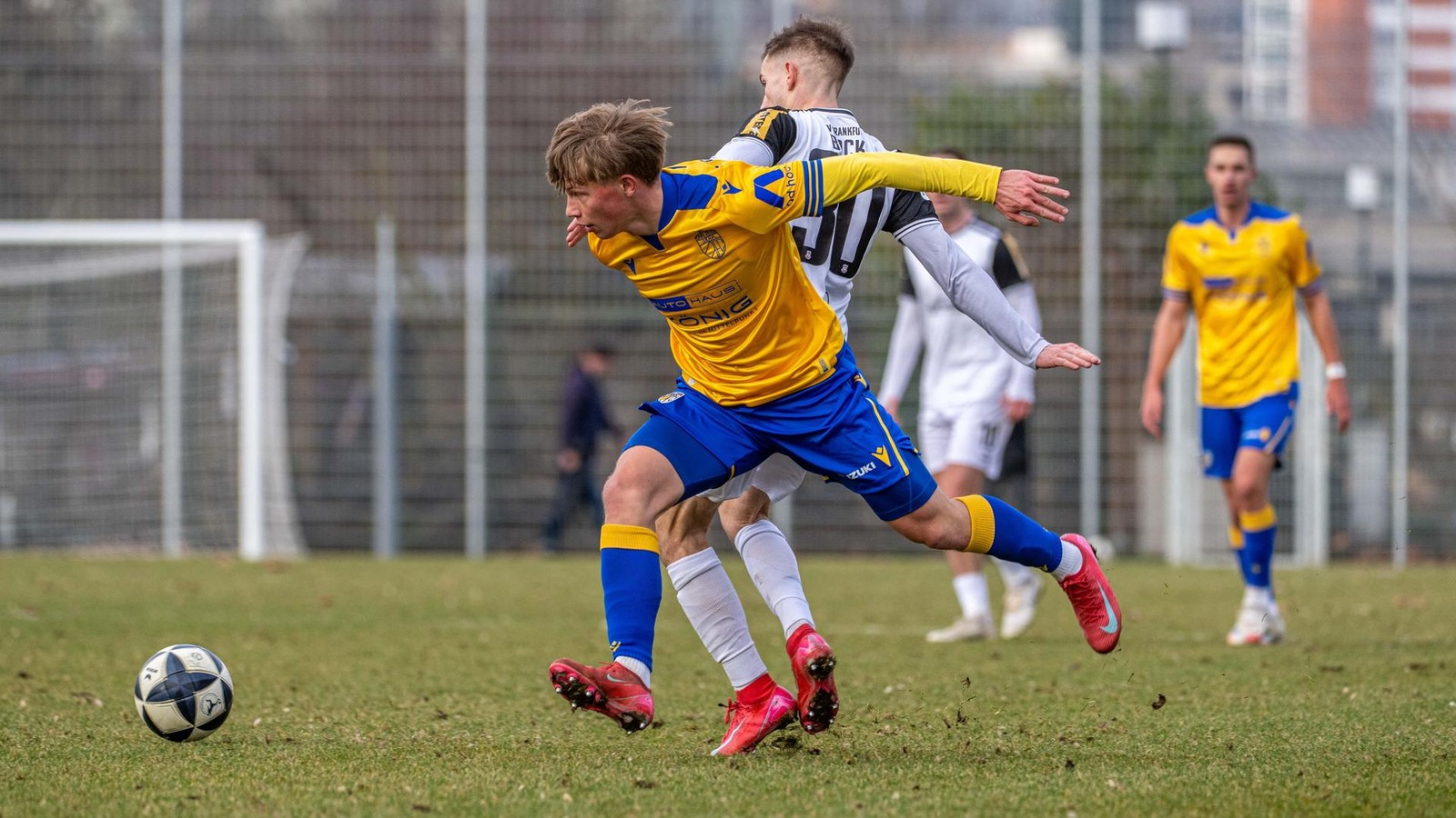 Entt-uschung-beim-FC-Carl-Zeiss-Jena-Trainer-Uluc-z-hlt-seine-zweite-Reihe-an