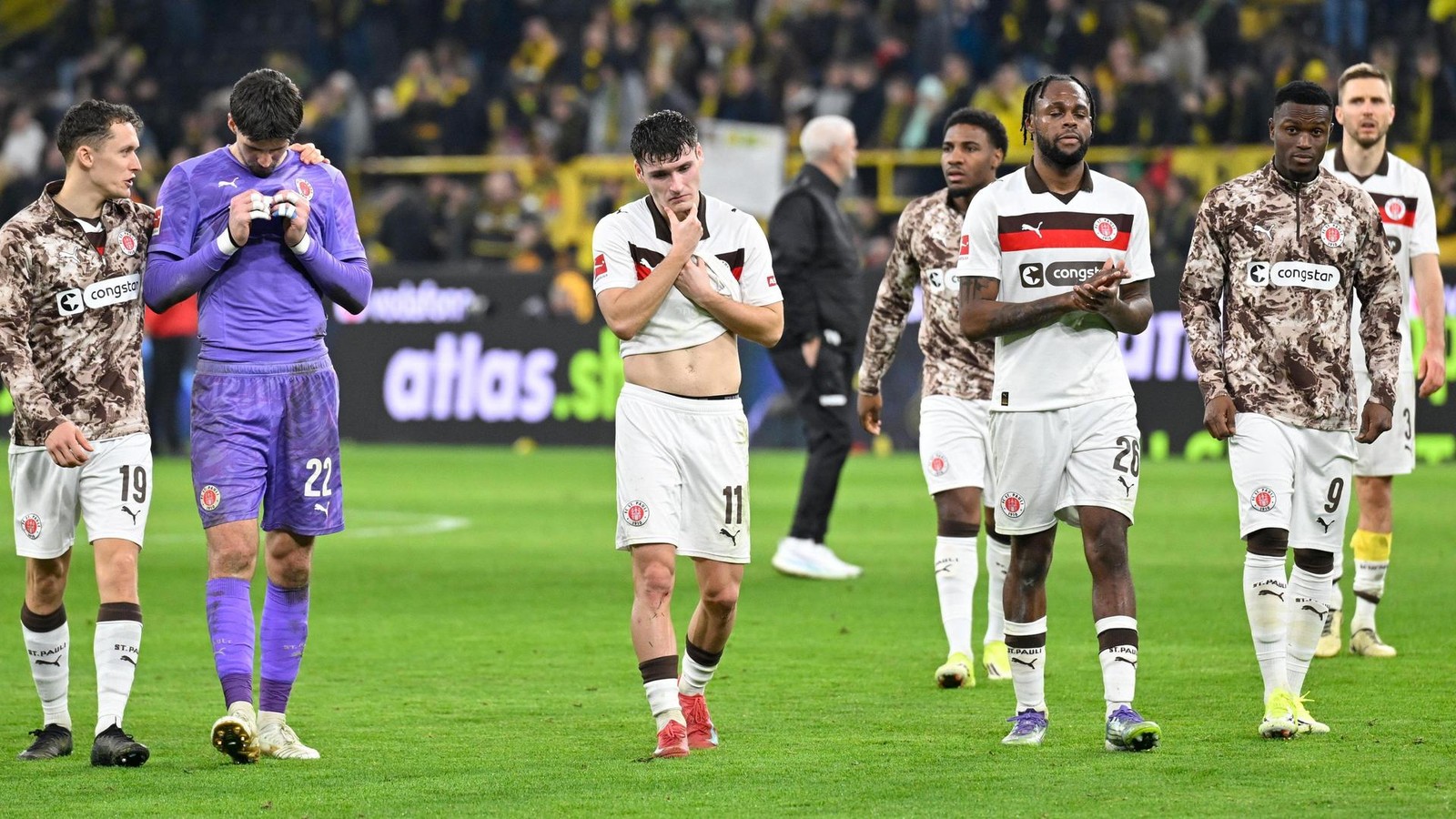 FC-St-Pauli-Blessin-nach-Nackenschlag-erleichtert-dass-nun-der-HSV-kommt