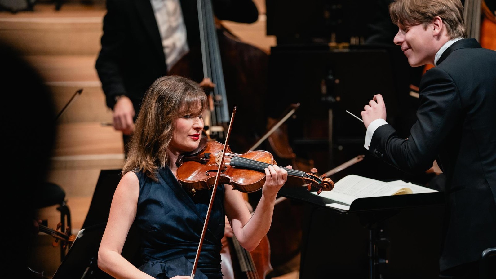 Geburtstags-berraschung-f-r-Dirigent-Klaus-M-kel-in-der-Elbphilharmonie
