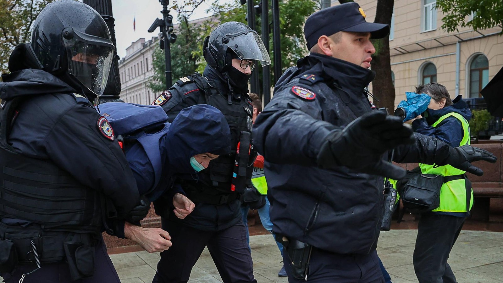 Michail-flieht-aus-Russland-doch-in-Deutschland-hat-er-schlechte-Chancen-